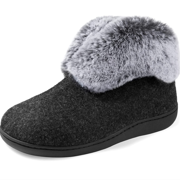 ULTRAIDEAS Women's Nora Plush Faux Fur Bootie Slipper with Memory Foam - Picture 3 of 15